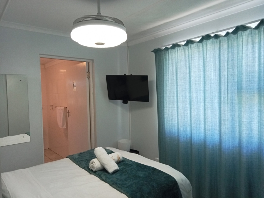 5 Bedroom Property for Sale in Siyakha Eastern Cape